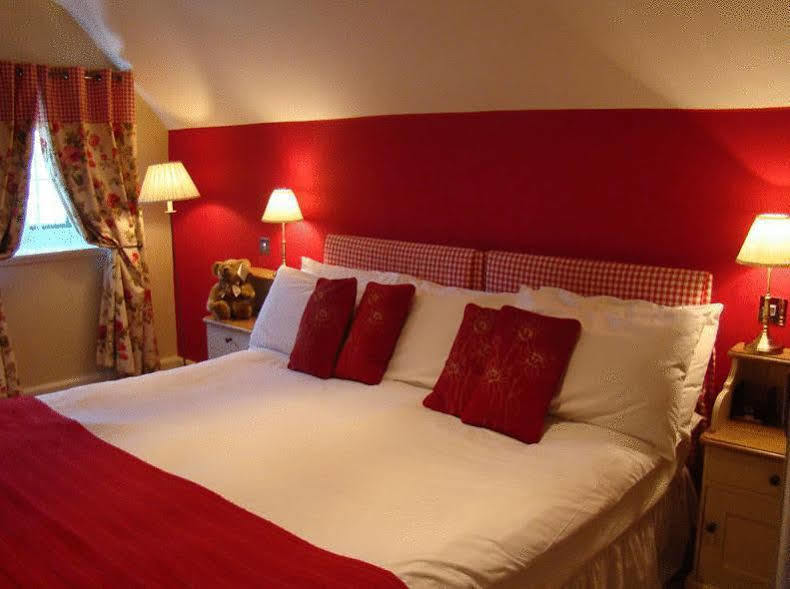 Mallyan Spout Hotel Goathland Extérieur photo