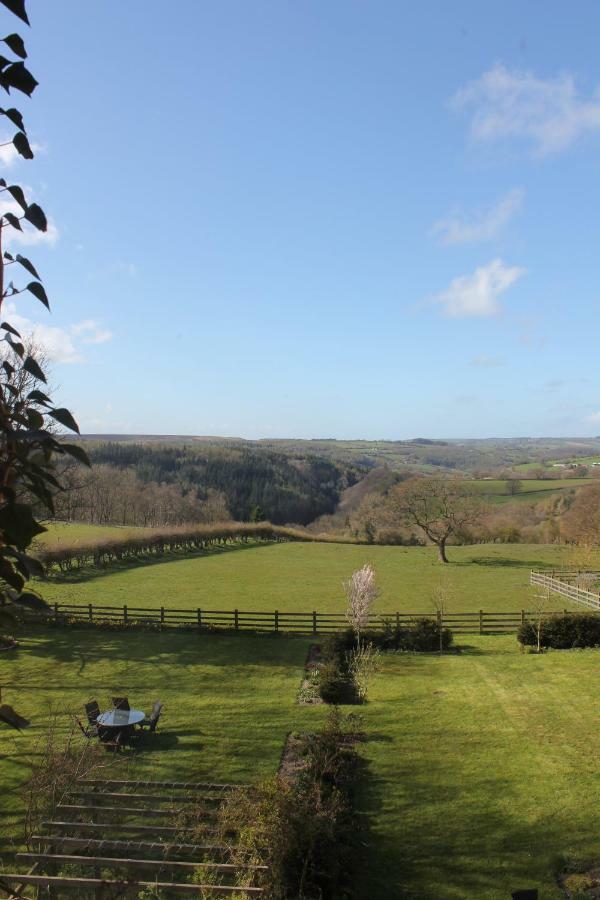 Mallyan Spout Hotel Goathland Extérieur photo